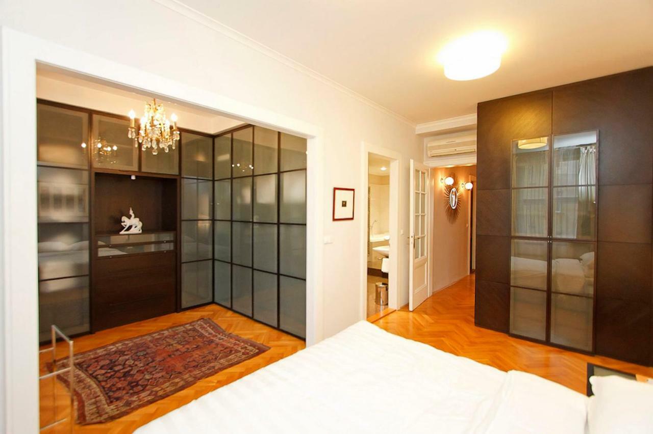 Spacious Elegance In The Heart Of Old Town Prague Extérieur photo